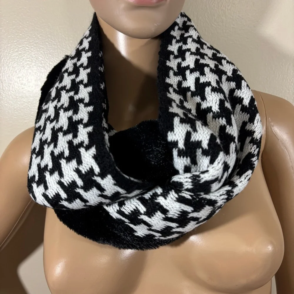 Croft & Barrow Houndstooth Faux Fur Knitted Scarf One Size